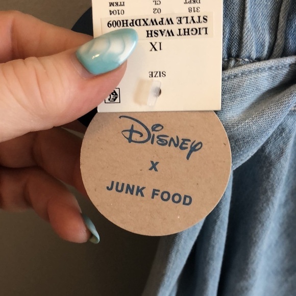Disney/Junk Food Jeans Chambray Paper Bag Waist Mickey Cropped Embroidered 1X - Picture 11 of 14